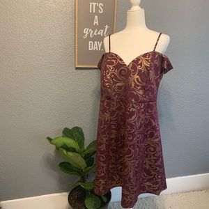 EnFocus Off Shoulder Dress straps Burgundy Gold 14